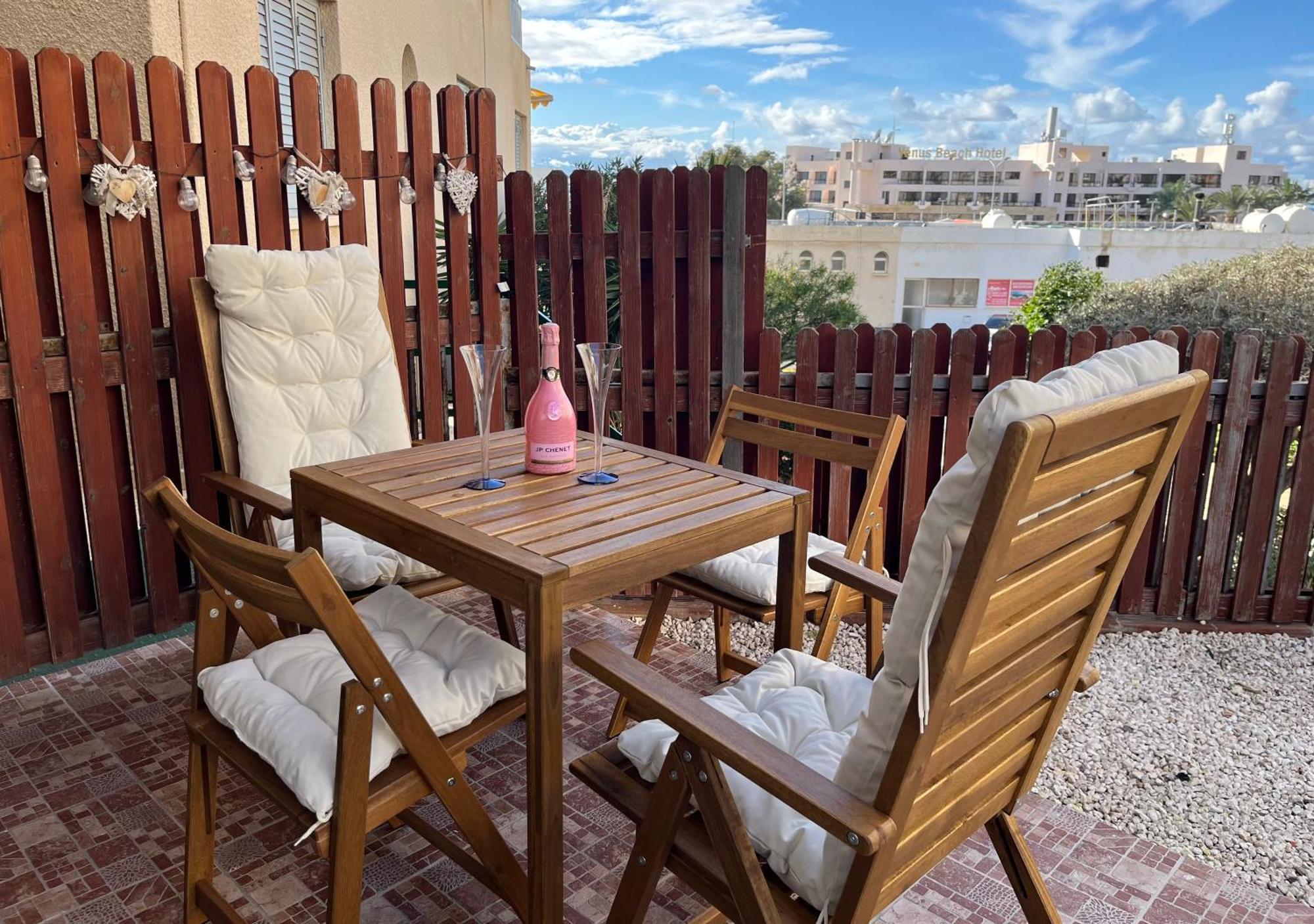 Appartement Diamond Complex à Paphos Extérieur photo